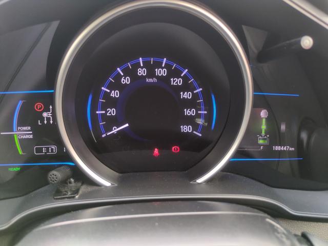 フィットハイブリッド Ｌパッケージ　ハイブリッド　ＥＴＣ　ＴＶ　オートクルーズコントロール　ＬＥＤヘッドランプ　スマートキー　電動格納ミラー　ＡＴ　盗難防止システム　衝突安全ボディ　ＡＢＳ　ＥＳＣ　エアコン　パワーステアリング（23枚目）