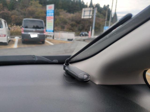 フィットハイブリッド Ｌパッケージ　ハイブリッド　ＥＴＣ　ＴＶ　オートクルーズコントロール　ＬＥＤヘッドランプ　スマートキー　電動格納ミラー　ＡＴ　盗難防止システム　衝突安全ボディ　ＡＢＳ　ＥＳＣ　エアコン　パワーステアリング（28枚目）