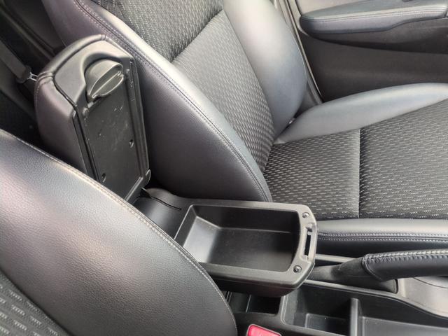 フィットハイブリッド Ｌパッケージ　ハイブリッド　ＥＴＣ　ＴＶ　オートクルーズコントロール　ＬＥＤヘッドランプ　スマートキー　電動格納ミラー　ＡＴ　盗難防止システム　衝突安全ボディ　ＡＢＳ　ＥＳＣ　エアコン　パワーステアリング（30枚目）