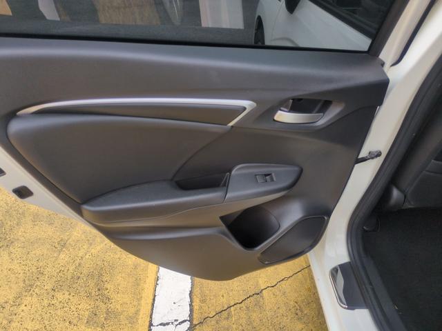 フィットハイブリッド Ｌパッケージ　ハイブリッド　ＥＴＣ　ＴＶ　オートクルーズコントロール　ＬＥＤヘッドランプ　スマートキー　電動格納ミラー　ＡＴ　盗難防止システム　衝突安全ボディ　ＡＢＳ　ＥＳＣ　エアコン　パワーステアリング（38枚目）