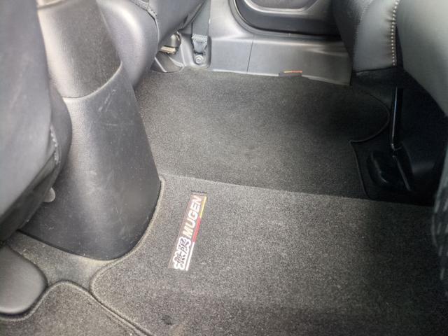 フィットハイブリッド Ｌパッケージ　ハイブリッド　ＥＴＣ　ＴＶ　オートクルーズコントロール　ＬＥＤヘッドランプ　スマートキー　電動格納ミラー　ＡＴ　盗難防止システム　衝突安全ボディ　ＡＢＳ　ＥＳＣ　エアコン　パワーステアリング（40枚目）