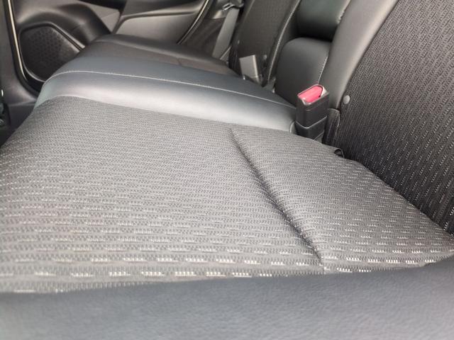 フィットハイブリッド Ｌパッケージ　ハイブリッド　ＥＴＣ　ＴＶ　オートクルーズコントロール　ＬＥＤヘッドランプ　スマートキー　電動格納ミラー　ＡＴ　盗難防止システム　衝突安全ボディ　ＡＢＳ　ＥＳＣ　エアコン　パワーステアリング（41枚目）