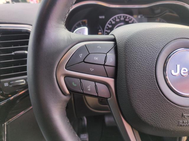 ジープ・グランドチェロキー リミテッド　ナビＴＶ　Ｓカメラ　Ｂｌｕｅｔｏｏｔｈ対応　メモリーナビ　Ｂカメ　ヒーター　パワーウィンドウ　盗難防止装置　Ｆカメラ　クルコン　電動シート　オートエアコン　オートライト　ＵＳＢ接続　パーキングアシスト（10枚目）