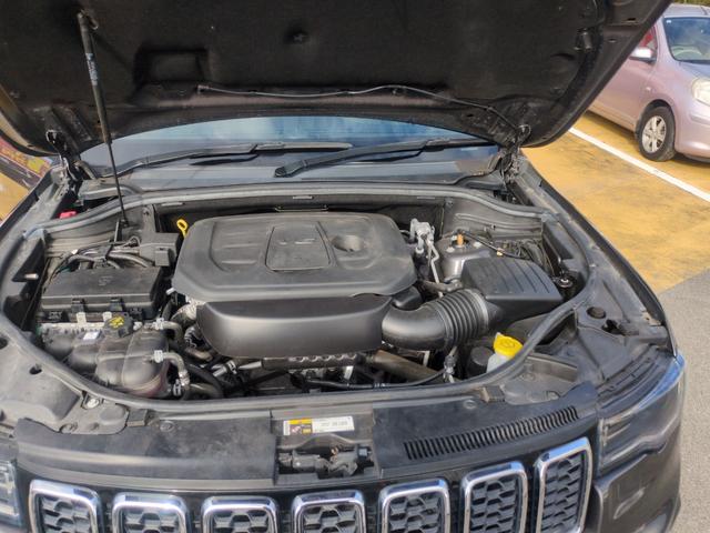 ジープ・グランドチェロキー リミテッド　ナビＴＶ　Ｓカメラ　Ｂｌｕｅｔｏｏｔｈ対応　メモリーナビ　Ｂカメ　ヒーター　パワーウィンドウ　盗難防止装置　Ｆカメラ　クルコン　電動シート　オートエアコン　オートライト　ＵＳＢ接続　パーキングアシスト（20枚目）