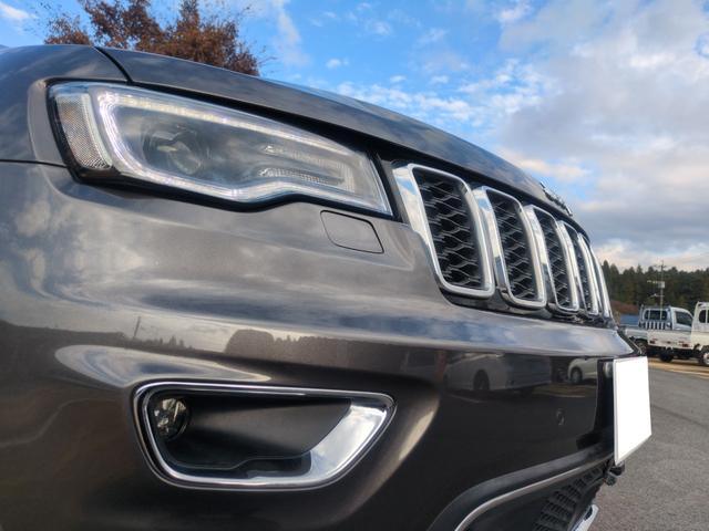 ジープ・グランドチェロキー リミテッド　ナビＴＶ　Ｓカメラ　Ｂｌｕｅｔｏｏｔｈ対応　メモリーナビ　Ｂカメ　ヒーター　パワーウィンドウ　盗難防止装置　Ｆカメラ　クルコン　電動シート　オートエアコン　オートライト　ＵＳＢ接続　パーキングアシスト（24枚目）