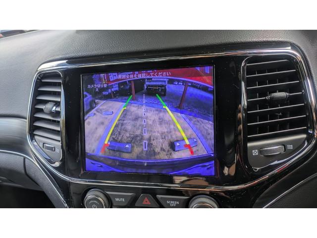 ジープ・グランドチェロキー リミテッド　ナビＴＶ　Ｓカメラ　Ｂｌｕｅｔｏｏｔｈ対応　メモリーナビ　Ｂカメ　ヒーター　パワーウィンドウ　盗難防止装置　Ｆカメラ　クルコン　電動シート　オートエアコン　オートライト　ＵＳＢ接続　パーキングアシスト（35枚目）