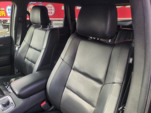 ジープ・グランドチェロキー リミテッド　ナビＴＶ　Ｓカメラ　Ｂｌｕｅｔｏｏｔｈ対応　メモリーナビ　Ｂカメ　ヒーター　パワーウィンドウ　盗難防止装置　Ｆカメラ　クルコン　電動シート　オートエアコン　オートライト　ＵＳＢ接続　パーキングアシスト（40枚目）