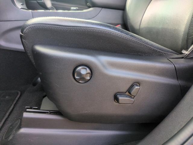 ジープ・グランドチェロキー リミテッド　ナビＴＶ　Ｓカメラ　Ｂｌｕｅｔｏｏｔｈ対応　メモリーナビ　Ｂカメ　ヒーター　パワーウィンドウ　盗難防止装置　Ｆカメラ　クルコン　電動シート　オートエアコン　オートライト　ＵＳＢ接続　パーキングアシスト（41枚目）