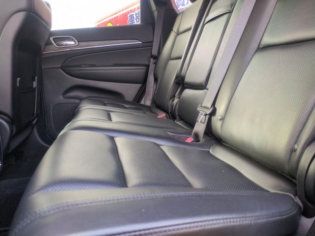 ジープ・グランドチェロキー リミテッド　ナビＴＶ　Ｓカメラ　Ｂｌｕｅｔｏｏｔｈ対応　メモリーナビ　Ｂカメ　ヒーター　パワーウィンドウ　盗難防止装置　Ｆカメラ　クルコン　電動シート　オートエアコン　オートライト　ＵＳＢ接続　パーキングアシスト（44枚目）