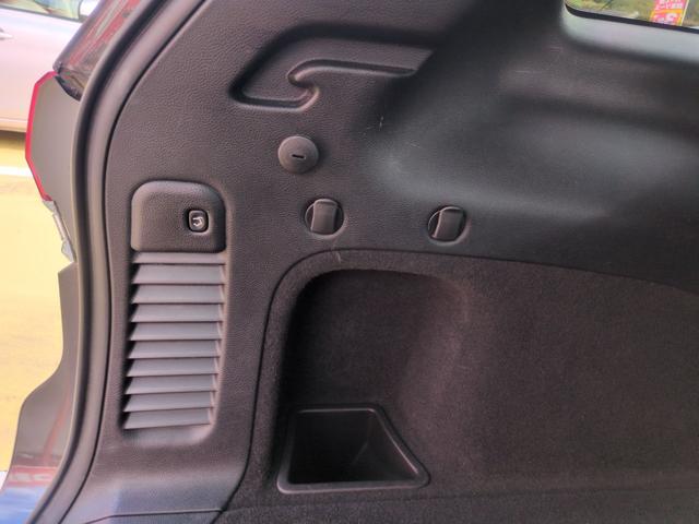 ジープ・グランドチェロキー リミテッド　ナビＴＶ　Ｓカメラ　Ｂｌｕｅｔｏｏｔｈ対応　メモリーナビ　Ｂカメ　ヒーター　パワーウィンドウ　盗難防止装置　Ｆカメラ　クルコン　電動シート　オートエアコン　オートライト　ＵＳＢ接続　パーキングアシスト（53枚目）