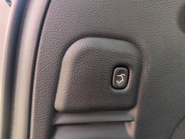 ジープ・グランドチェロキー リミテッド　ナビＴＶ　Ｓカメラ　Ｂｌｕｅｔｏｏｔｈ対応　メモリーナビ　Ｂカメ　ヒーター　パワーウィンドウ　盗難防止装置　Ｆカメラ　クルコン　電動シート　オートエアコン　オートライト　ＵＳＢ接続　パーキングアシスト（54枚目）