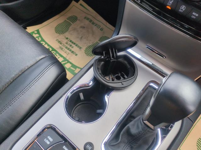 ジープ・グランドチェロキー リミテッド　ナビＴＶ　Ｓカメラ　Ｂｌｕｅｔｏｏｔｈ対応　メモリーナビ　Ｂカメ　ヒーター　パワーウィンドウ　盗難防止装置　Ｆカメラ　クルコン　電動シート　オートエアコン　オートライト　ＵＳＢ接続　パーキングアシスト（60枚目）