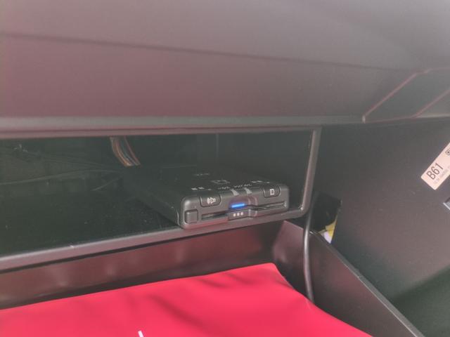 ＸＶ １．５ｉ　ドライブレコーダー　ＥＴＣ　バックカメラ　パワーシート　ナビ　ＴＶ　ＨＩＤ　スマートキー　電動格納ミラー　盗難防止システム　衝突安全ボディ　ＣＤ　ＤＶＤ再生　ＡＢＳ　エアコン　Ｔベルト交換済（10枚目）