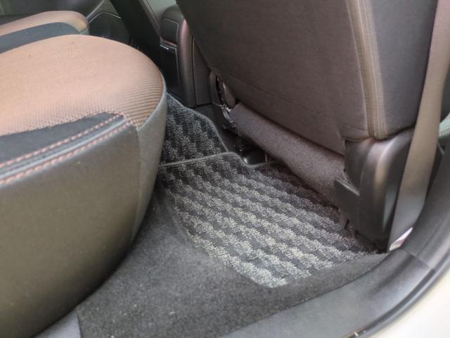 ＸＶ １．５ｉ　ドライブレコーダー　ＥＴＣ　バックカメラ　パワーシート　ナビ　ＴＶ　ＨＩＤ　スマートキー　電動格納ミラー　盗難防止システム　衝突安全ボディ　ＣＤ　ＤＶＤ再生　ＡＢＳ　エアコン　Ｔベルト交換済（32枚目）