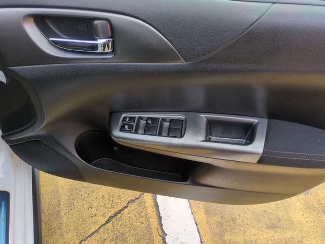 ＸＶ １．５ｉ　ドライブレコーダー　ＥＴＣ　バックカメラ　パワーシート　ナビ　ＴＶ　ＨＩＤ　スマートキー　電動格納ミラー　盗難防止システム　衝突安全ボディ　ＣＤ　ＤＶＤ再生　ＡＢＳ　エアコン　Ｔベルト交換済（37枚目）