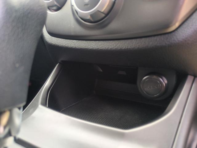 ＸＶ １．５ｉ　ドライブレコーダー　ＥＴＣ　バックカメラ　パワーシート　ナビ　ＴＶ　ＨＩＤ　スマートキー　電動格納ミラー　盗難防止システム　衝突安全ボディ　ＣＤ　ＤＶＤ再生　ＡＢＳ　エアコン　Ｔベルト交換済（40枚目）