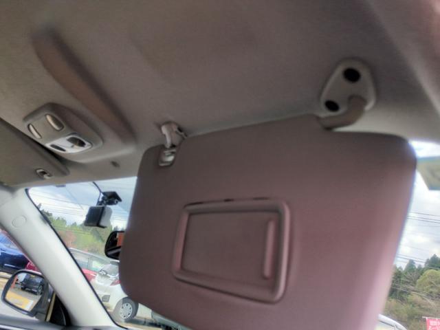 ＸＶ １．５ｉ　ドライブレコーダー　ＥＴＣ　バックカメラ　パワーシート　ナビ　ＴＶ　ＨＩＤ　スマートキー　電動格納ミラー　盗難防止システム　衝突安全ボディ　ＣＤ　ＤＶＤ再生　ＡＢＳ　エアコン　Ｔベルト交換済（42枚目）