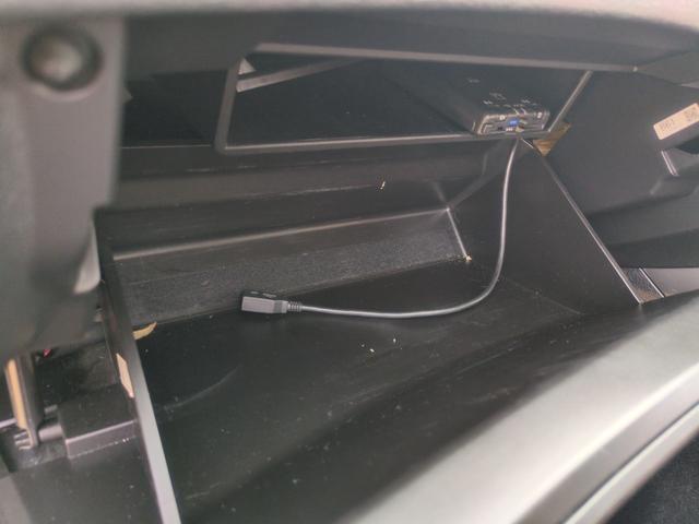 ＸＶ １．５ｉ　ドライブレコーダー　ＥＴＣ　バックカメラ　パワーシート　ナビ　ＴＶ　ＨＩＤ　スマートキー　電動格納ミラー　盗難防止システム　衝突安全ボディ　ＣＤ　ＤＶＤ再生　ＡＢＳ　エアコン　Ｔベルト交換済（44枚目）