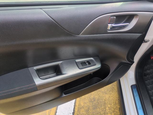 ＸＶ １．５ｉ　ドライブレコーダー　ＥＴＣ　バックカメラ　パワーシート　ナビ　ＴＶ　ＨＩＤ　スマートキー　電動格納ミラー　盗難防止システム　衝突安全ボディ　ＣＤ　ＤＶＤ再生　ＡＢＳ　エアコン　Ｔベルト交換済（45枚目）