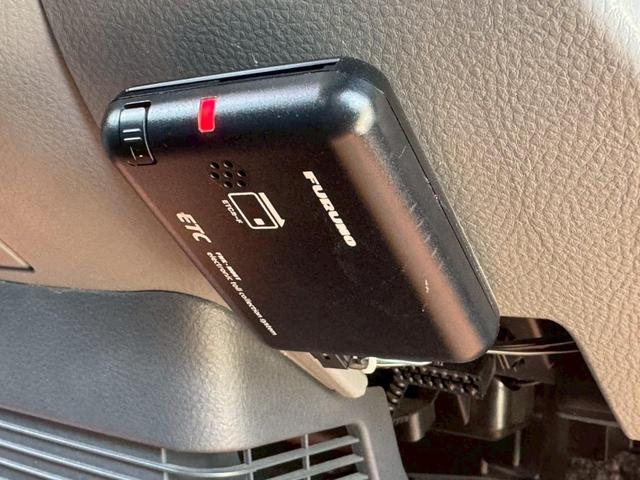 ワゴンＲ ＦＸリミテッド　純正オーディオ　ＥＴＣ　純正エアロ　純正アルミ　ヘッドライトレベライザー　スマートキー　プッシュスタート　電動格納ミラー　ドアバイザー　ベンチシート　盗難防止装置（28枚目）