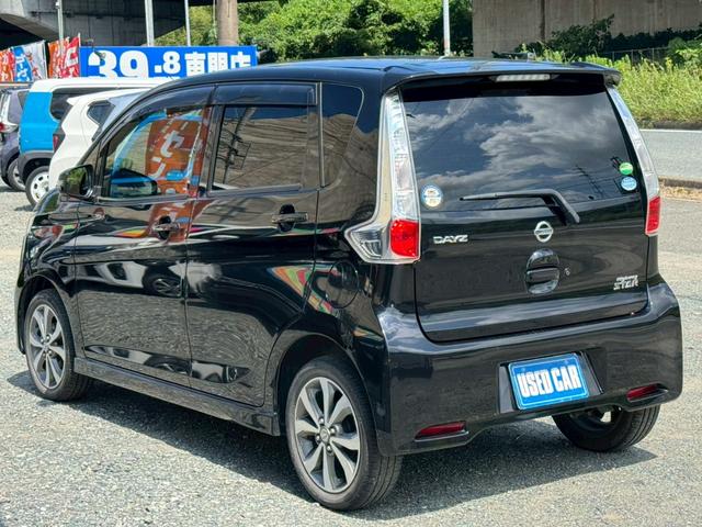 デイズ ハイウェイスター　Ｇターボ　衝突被害軽減ブレーキ　純正ＳＤナビ　Ｂｌｕｅｔｏｏｔｈ　フルセグ　ＤＶＤ再生　アラウンドビューモニター　スマートキー　プッシュスタート　電動格納ミラー　ディスチャージヘッドライト　フォグランプ　禁煙車（10枚目）