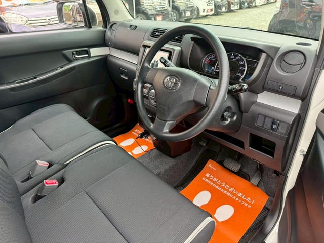 ピクシススペース カスタム　Ｘ　ワンオーナー　社外メディアオーディオ　Ｂｌｕｅｔｏｏｔｈ　ＤＶＤ再生　ＵＳＢ接続　スマートキー　フロント１カメラドラレコ　ディスチャージヘッドライト　フォグランプ　電納ミラー　禁煙車　定期点検記録簿（12枚目）