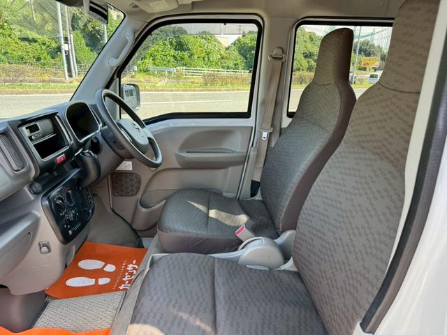 ＮＶ１００クリッパーバン ＤＸ　セーフティパッケージ　ワンオーナー　４ＷＤ　５ＡＧＳ車　ハイルーフ　エマージェンシーブレーキ　横滑り防止機能　レーンアラート　リアクリアランスソナー　２ｎｄ発進　オーバーヘッドコンソール　フルフラットシート　禁煙車　記録簿（15枚目）