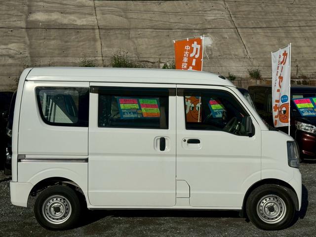 ＮＶ１００クリッパーバン ＤＸ　４人乗　社外コンポ　ＣＤ再生　スピーカー付　集中ドアロック　両側スライドドア　ヘッドライトレベライザー　エアコン　パワステ　ダブルエアバッグ　フルフラットシート　ドアバイザー　禁煙車（7枚目）