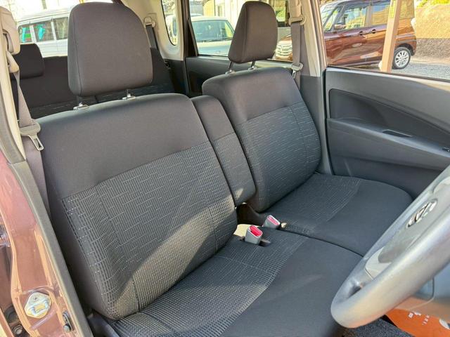 運転席廻りです☆小郡車輌ってどんなお店なの？！ってかたは口コミをチェックしてみてください☆当社ユーザー様より生のお言葉を掲載させて頂いております☆お店選びのお手伝いになれば幸いです！