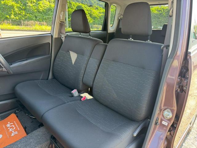 フロントシートの状態です☆内装も広々で目立つ汚れも無く綺麗ですよ！外装も綺麗で、お手ごろ価格で展示させて頂いております！！試乗もでき