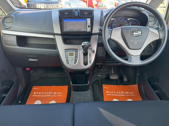 室内にも嫌な臭いも無く気持ちよくお乗り頂けます★内装も広々で目立つ汚れも無く綺麗ですよ！外装も綺麗で、お手ごろ価格で展示させて頂いております！！試乗もできますのでお気軽にお問い合わせください！