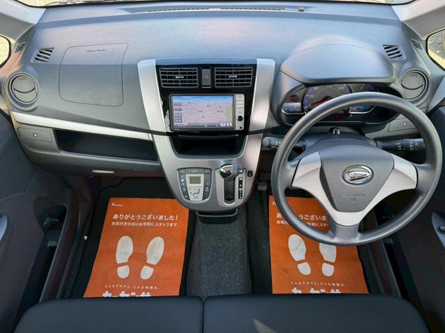 室内にも嫌な臭いも無く気持ちよくお乗り頂けます★内装も広々で目立つ汚れも無く綺麗ですよ！外装も綺麗で、お手ごろ価格で展示させて頂いております！！試乗もできますのでお気軽にお問い合わせください！