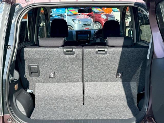 トランクルームになります☆そのままでももちろん広いです！ですが、シートを倒すことによってさらに広くなります！！これだったら大きな荷物も載せれますし、たくさんお買い物をしても安心ですね☆