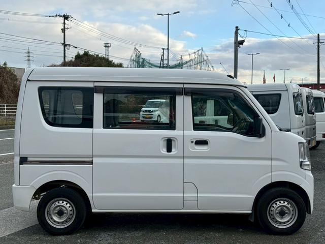 エブリイ ＰＡ　ハイルーフ　５ＡＧＳ　車４人乗　集中ドアロック　両側スライドドア　ヘッドライトレベライザー　エアコン　パワステ　ダブルエアバッグ　フルフラットシート　ドアバイザー　スペアキー　禁煙車　定期点検記録簿（8枚目）