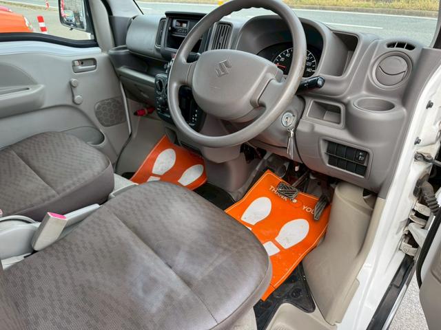 エブリイ ＰＡ　ハイルーフ　５ＡＧＳ　車４人乗　集中ドアロック　両側スライドドア　ヘッドライトレベライザー　エアコン　パワステ　ダブルエアバッグ　フルフラットシート　ドアバイザー　スペアキー　禁煙車　定期点検記録簿（13枚目）