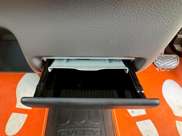 エブリイ ＰＡ　ハイルーフ　５ＡＧＳ　車４人乗　集中ドアロック　両側スライドドア　ヘッドライトレベライザー　エアコン　パワステ　ダブルエアバッグ　フルフラットシート　ドアバイザー　スペアキー　禁煙車　定期点検記録簿（26枚目）