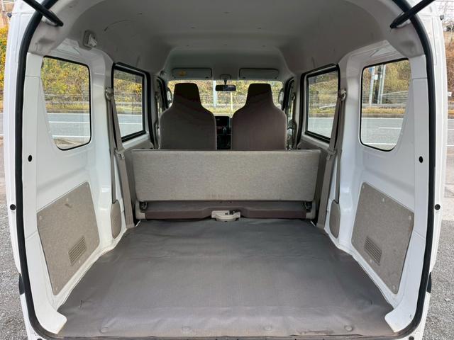 エブリイ ＰＡ　ハイルーフ　５ＡＧＳ　車４人乗　集中ドアロック　両側スライドドア　ヘッドライトレベライザー　エアコン　パワステ　ダブルエアバッグ　フルフラットシート　ドアバイザー　スペアキー　禁煙車　定期点検記録簿（32枚目）