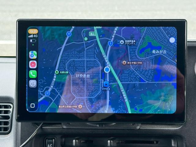 ハイゼットカーゴ クルーズ　ディスプレイオーディオ　Ｂｌｕｅｔｏｏｔｈ　ＥＴＣ　後付アームレスト　４人乗　電格ミラー　集中ドアロック　両側スライドドア　ヘッドライトレベライザー　ダブルエアバッグ　フルフラットシート　ドアバイザー（24枚目）