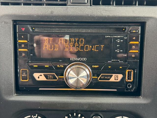 ジムニー ＸＧ　６型５ＭＴ　リフトアップ　社外オーディオ　Ｂｌｕｅｔｏｏｔｈ　ターボ　革調シートカバー　社外マフラー　オーバーフェンダー　ＬＥＤライト・デイライト　ショートバンパー　フロントテーブル　光軸調整ライト（6枚目）