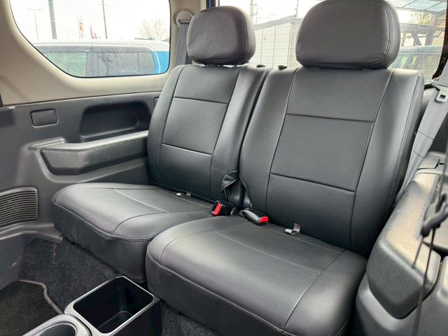 ジムニー ＸＧ　６型５ＭＴ　リフトアップ　社外オーディオ　Ｂｌｕｅｔｏｏｔｈ　ターボ　革調シートカバー　社外マフラー　オーバーフェンダー　ＬＥＤライト・デイライト　ショートバンパー　フロントテーブル　光軸調整ライト（13枚目）