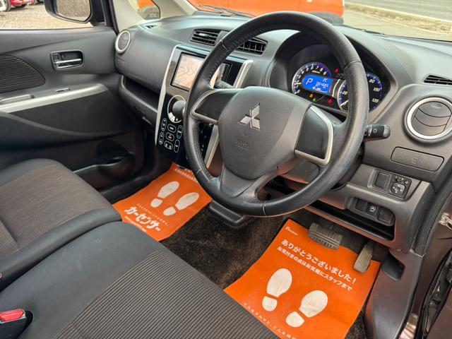 �n���h���C����������[�^�[������������肵�Ă���܂����K���X���L�����E���ǍD�ŉ^�]���₷���R���f�B�V�����ɂȂ��Ă���܂����ቿ�i�Ԃł����M�������Ă��͂����܂�����