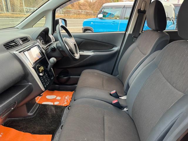 ����ȃV�[�g�ł����傫�ȉ���������A�Y��ɕۂ��Ă���܂��������@�ւł��z���̂��q�l�͍Ŋ�̉w�܂ł��}���ɏオ��܂��B���Ԃł��z���̍ۂ́A�����C���^�[����P�O�����x�ƂȂ�܂��I�I