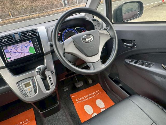 �n���h���C����������[�^�[������������肵�Ă���܂����K���X���L�����E���ǍD�ŉ^�]���₷���R���f�B�V�����ɂȂ��Ă���܂����ቿ�i�Ԃł����M�������Ă��͂����܂�����