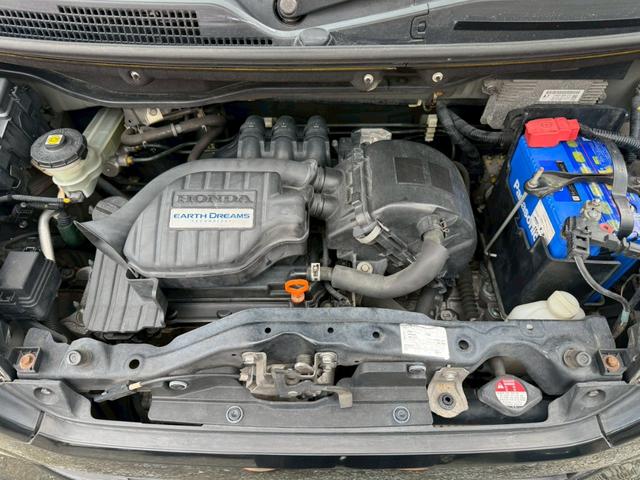 Ｎ－ＢＯＸカスタム Ｇ・Ｌパッケージ　電動スライドドア　社外メモリーナビ　ＴＶ　ミュージックサーバー　ＥＴＣ　シートカバー　スマートキー　プッシュスタート　ディスチャージヘッドライト　フォグランプ　純正１４ＡＷ　禁煙車　記録簿　取扱説明書（21枚目）