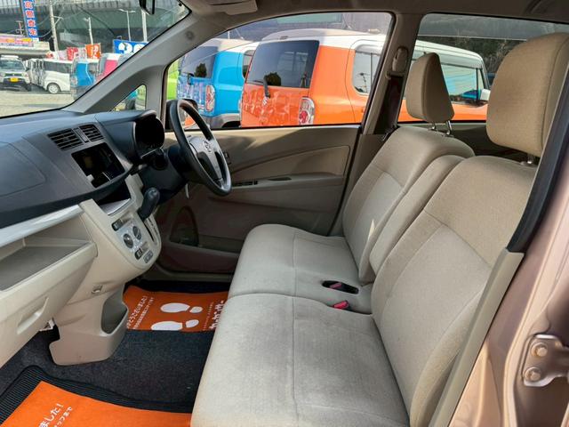 ����ȃV�[�g�ł����傫�ȉ���������A�Y��ɕۂ��Ă���܂��������@�ւł��z���̂��q�l�͍Ŋ�̉w�܂ł��}���ɏオ��܂��B���Ԃł��z���̍ۂ́A�����C���^�[����P�O�����x�ƂȂ�܂��I�I