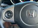 ★ステアリングスイッチ★ステアリングにオーディオ操作スイッチが付いています♪オーディオ画面に直接タッチしなくても操作が出来ますので、運転に集中できます。エアバックも搭載で安心してお乗り頂けます（＾＾）