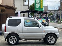 横から☆当店は全国販売、納車（店頭契約）を自信もって行っております。お車を自社便もしくは提携陸送会社にてご自宅までお届けします。納車場所を教えて頂ければ陸送費及び他府県登録費用をお見積りいたします☆ 4