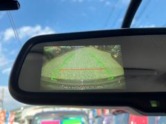 バックカメラのモニター内蔵バックミラーです。駐車に便利なアイテムです。 6