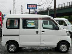 横から☆当店は全国販売、納車（店頭契約）を自信もって行っております。お車を自社便もしくは提携陸送会社にてご自宅までお届けします。納車場所を教えて頂ければ陸送費及び他府県登録費用をお見積りいたします☆ 4