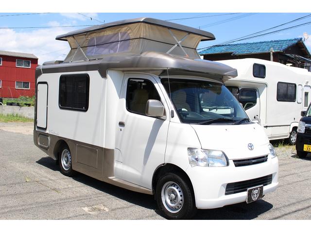 タウンエーストラック トヨタ キャンピングカー バンショップミカミ ｄテントむし ポップアップルーフ サイクルキャリア 冷蔵庫 １５００ｗインバーター 外部充電 ｔｖ ツインサブバッテリー 福岡県 キャンピングカー バンショップミカミ ｄテントむし ポップアップ